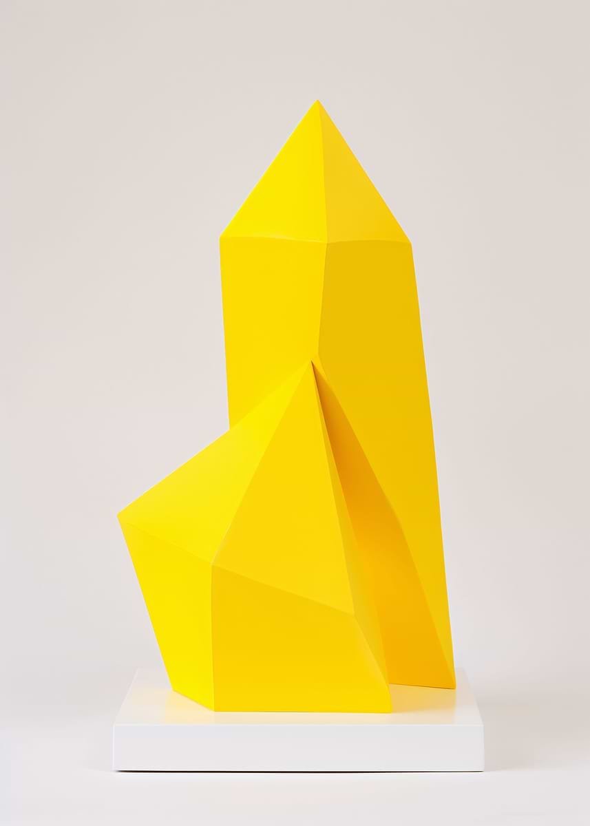 Escultura Geométrica Amarilla